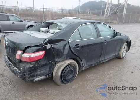 2009 Toyota Camry Le z USA, uszkodzony, nr VIN 4T1BE46K19U815111